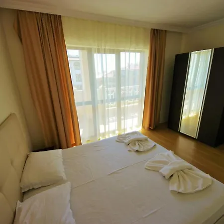 Apartment Saint George Palace - Sveti Vlas